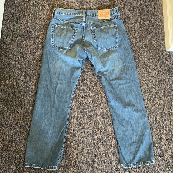 Levi’s 514 Jeans - Picture 3 of 4